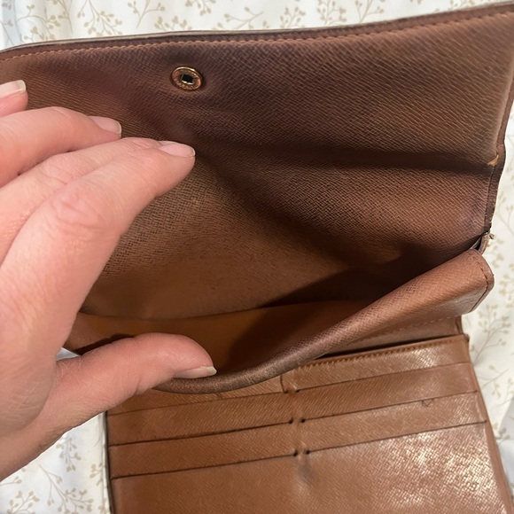 LV Monogram international Long wallet ***BOX SOLD SEPARATELY*** - Picture 9 of 10